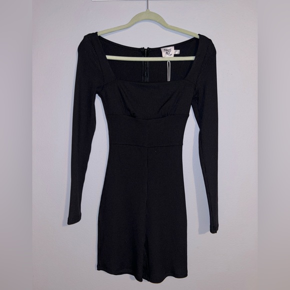 Princess Polly Sarah Romper - Picture 2 of 3